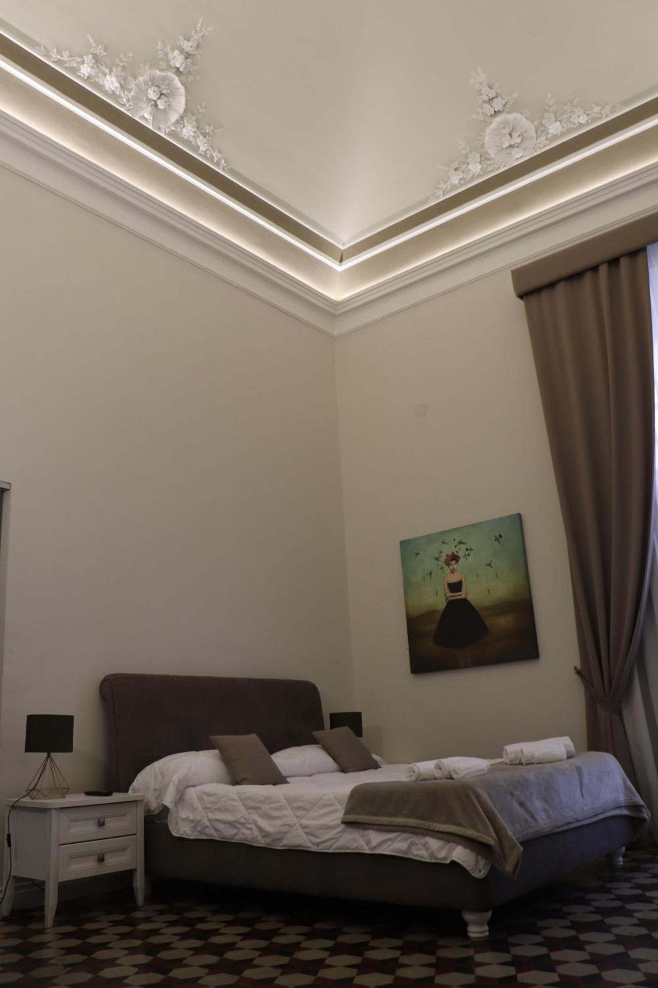 Domus Iole Appartamento Nel Centro Storico CTA Eksteriør billede